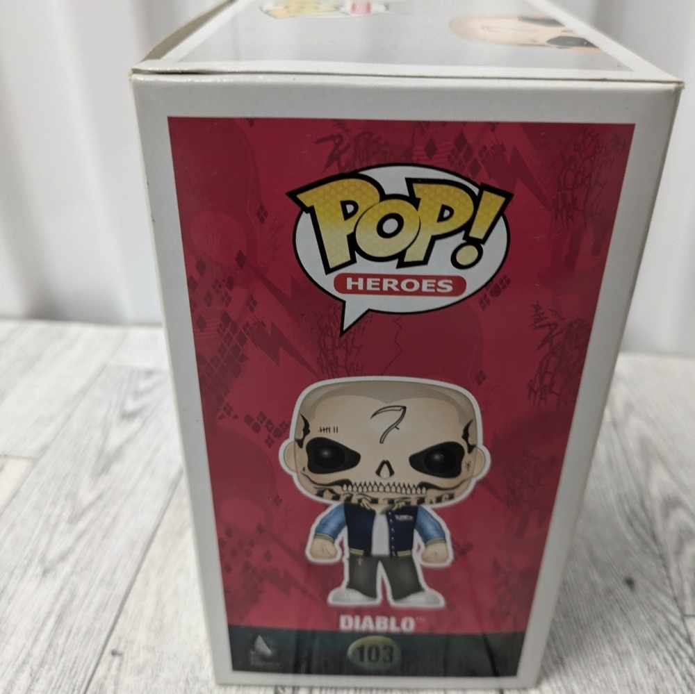 Funko Pop  103 Heroes Suicide Squad Diablo Figure - Black and White - Picture 3 of 6